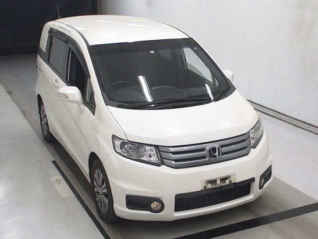 3021 Honda Freed spike GB3 2012 г. (JU Chiba)